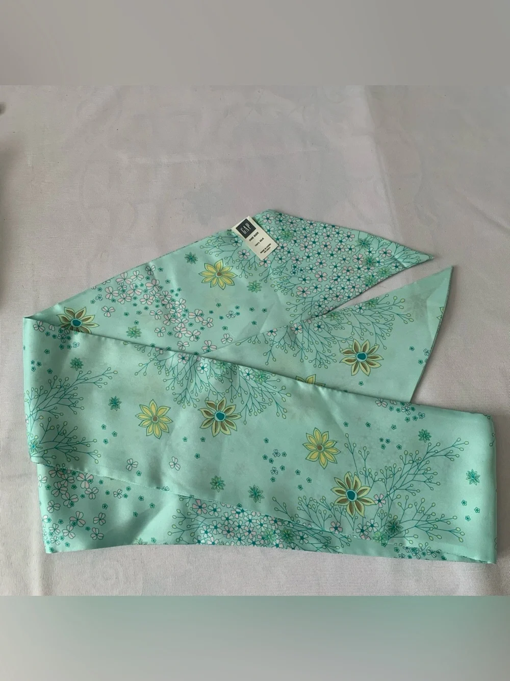 Gap 100% Silk Scarf Bandanna Fashion Blue Floral Pattern Necktie Hairband Boho